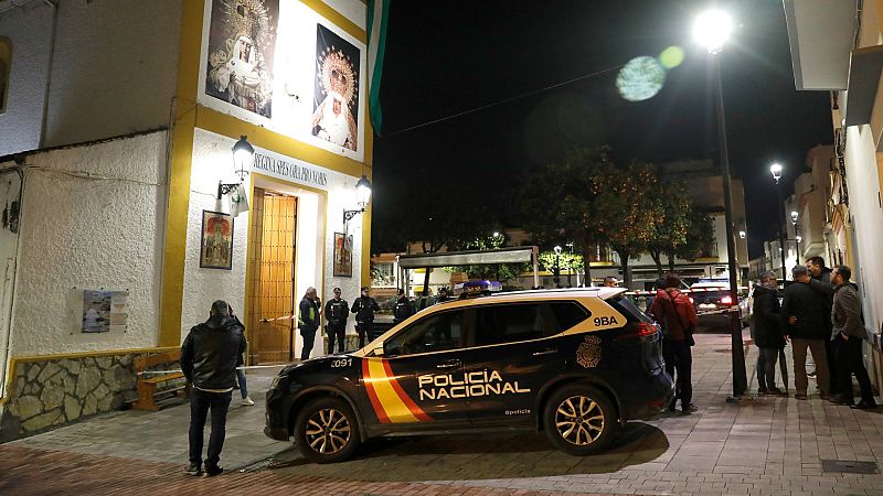 Las Mañanas de RNE con Íñigo Alfonso - Juan José Marina, párroco de la Iglesia de La Palma en Algeciras: "Vivimos un momento de dolor y silencio" - Escuchar ahora