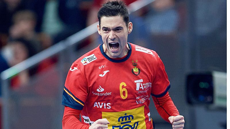 �ngel Fern�ndez: "Se me acaban los adjetivos para el equipo" - Escuchar ahora