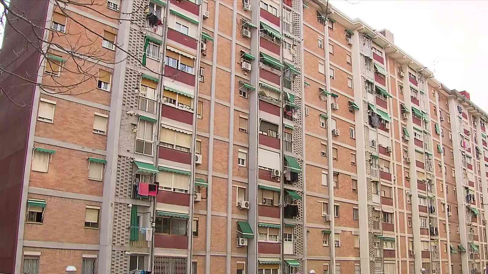 Gairebé 2 de cada 3 persones veuen poc factible trobar un habitatge assequible 