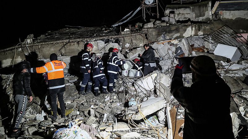 Las Mañanas de RNE con Íñigo Alfonso - Terremoto en Turquía y Siria: "Además de rescatistas, se necesita alojamiento para los supervivientes"