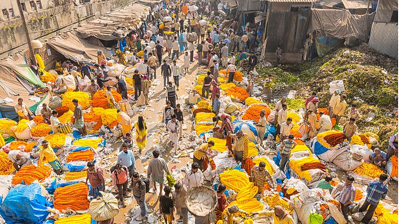 Las Mañanas de RNE - La firma | Anna Caballé: la vida en Calcuta - Escuchar ahora
