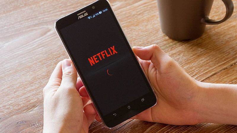 24 horas - Jorge Gallardo-Camacho: "La decisión de Netflix puede producir una reversión hacia el tema del pirateo" - Escuchar ahora