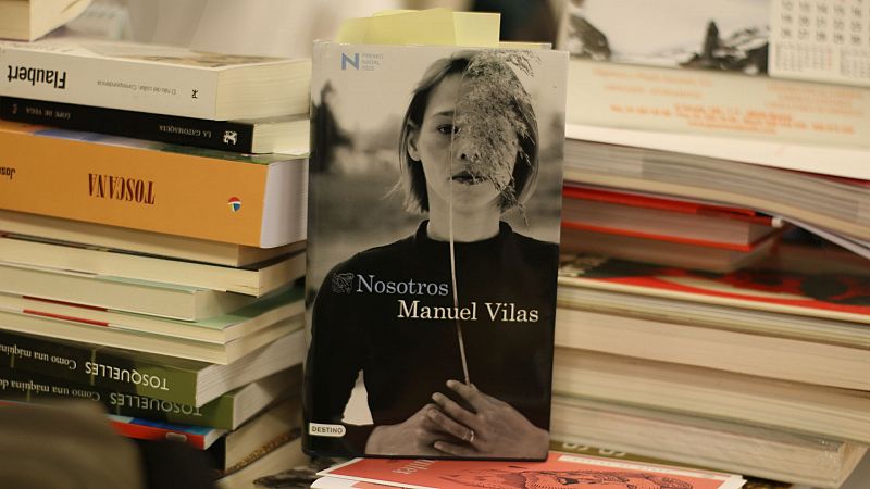 El ojo crítico - Manuel Vilas, 'Tacón, pie, bastón' y Lucien Freud - Escuchar ahora