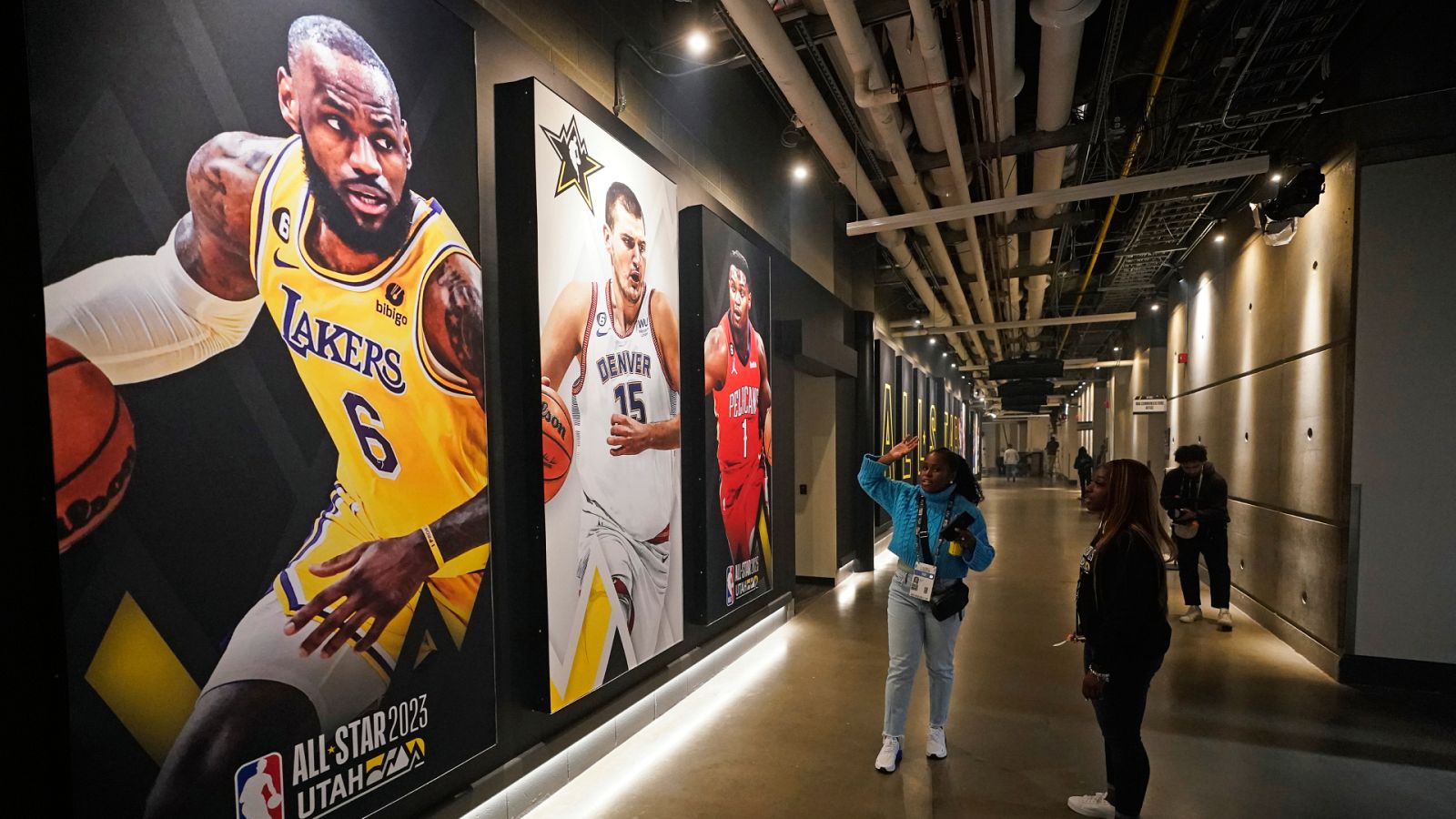 Con qué te quedas - Globo con b de Blanca y Benidorm - 16/02/23 - Escuchar ahora