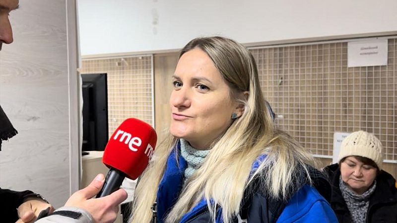 Las Mañanas de RNE - Centro de desplazados de Irpín: "Nuestro centro, como está en el sótano, era el refugio para los ciudadanos" - Escuchar ahora