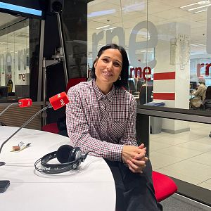 Patio de voces - Patio de Voces - Celebramos nuestro 6º cumpleaños con Rosa López - 04/03/23 - Escuchar ahora