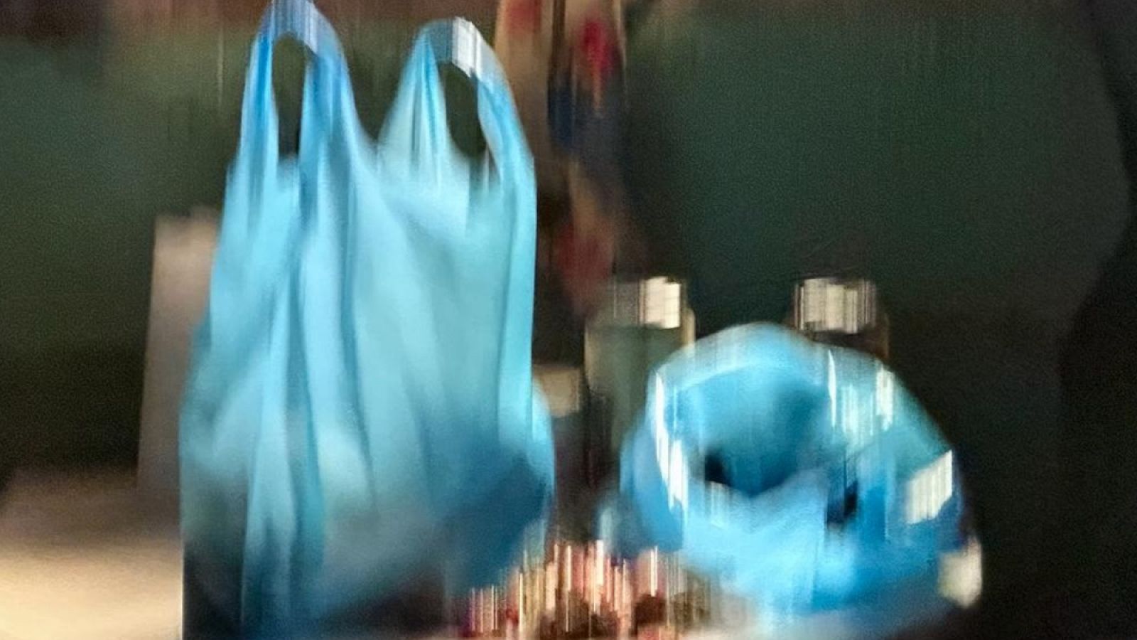 Alguien debería prohibir los domingos por la tarde - Viajando en domingo - 05/03/23 - escuchar ahora