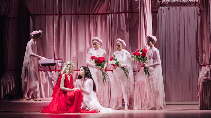 Dramedias - Safo, la poeta de Lesbos según Christina Rosenvinge, Marta Pazos y María Folguera