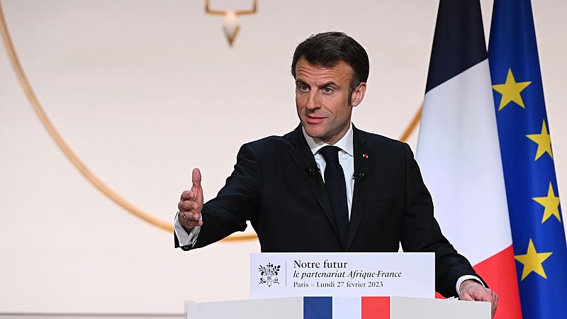 Cinco Continentes - Macron, de gira por África Central - Escuchar ahora