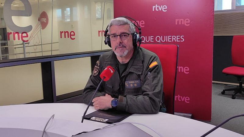 Las Mañanas de RNE con Íñigo Alfonso - Los TEDAX de la Guardia Civil cumplen 50 años: "Hay riesgo porque sabes que te enfrentas a algo que controlas hasta cierto punto" - Escuchar ahora