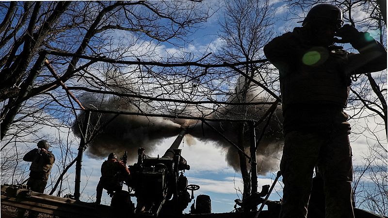 Cinco Continentes - ¿Dará Ucrania la ciudad de Bakhmut por perdida? - Escuchar ahora