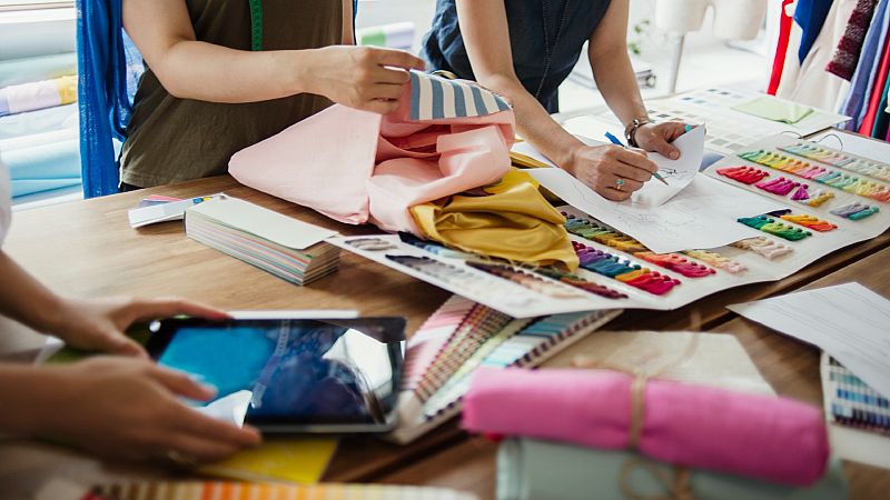 Fondo de armario - El proceso de creación de una prenda - 03/03/2023 - Escuchar ahora