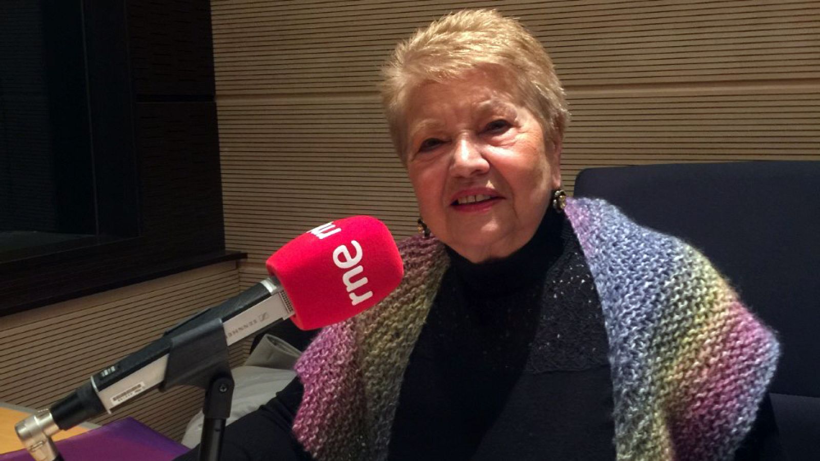 Poesía Exterior - De bulto redondo, relieve, bajorrelieve, busto, torso... - 16/03/23 - escuchar ahora