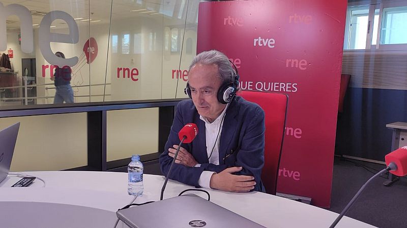 Las Mañanas de RNE - El escritor José Carlos Llop presenta su obra `Vladivostok' - Escuchar ahora