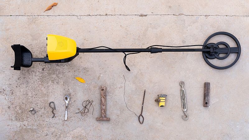 El gallo que no cesa - ¿Qué dicen de nosotros los objetos que desechamos? - Escuchar ahora