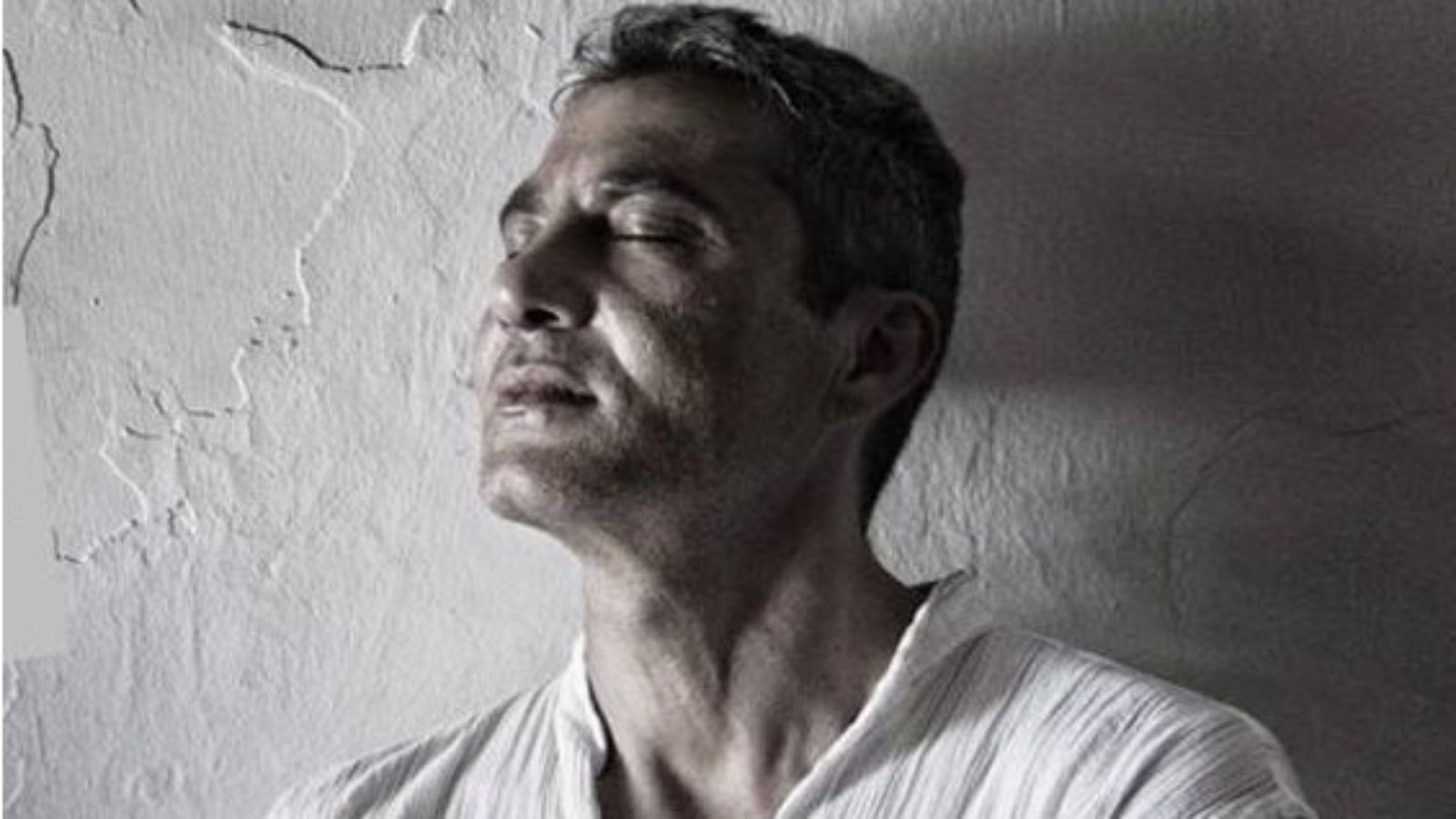 Mi gramo de locura - Adiós, Carlos Mañas - 17/03/2023 - Escuchar ahora