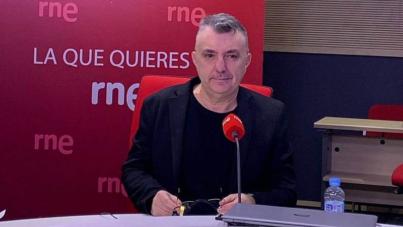 24 horas - Manuel Vilas, Premio Nadal de Novela 2023: "Sin el placer, todos los constituyentes del amor quedan incompletos" - Escuchar ahora