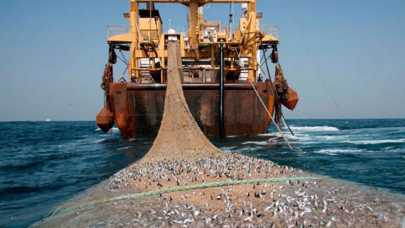 Españoles en la mar - La pesca de arrastre se planta ante la Comisión Europea - 21/03/23 - escuchar ahora