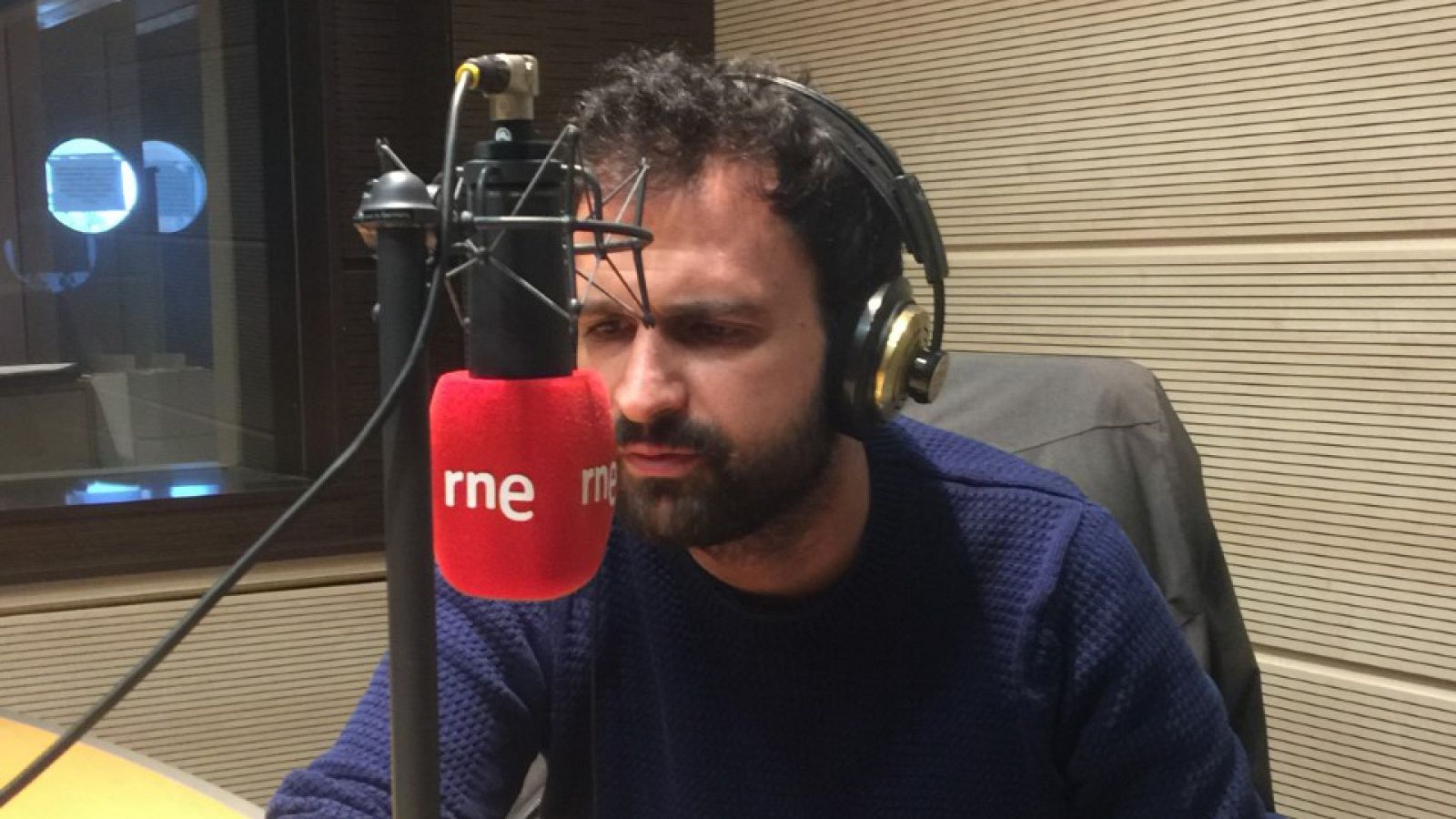 Poesía Exterior - ¿Deben los poetas convertirse en mártires? - 23/03/23 - escuchar ahora