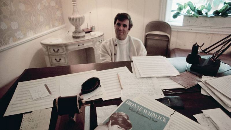 Orquesta de baile - Michel Legrand - 23/03/23 - escuchar ahora