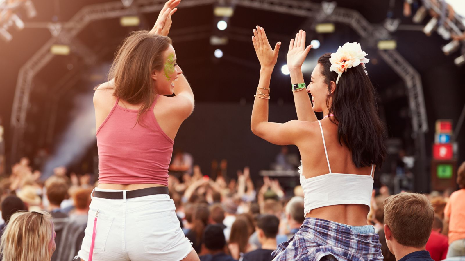 Discovedades -  Novedades del viernes 31 de marzo - 31/03/23 - Escuchar ahora