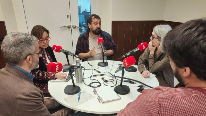 Faristols - Secs i amb els boscos al lmit - Escoltar ara