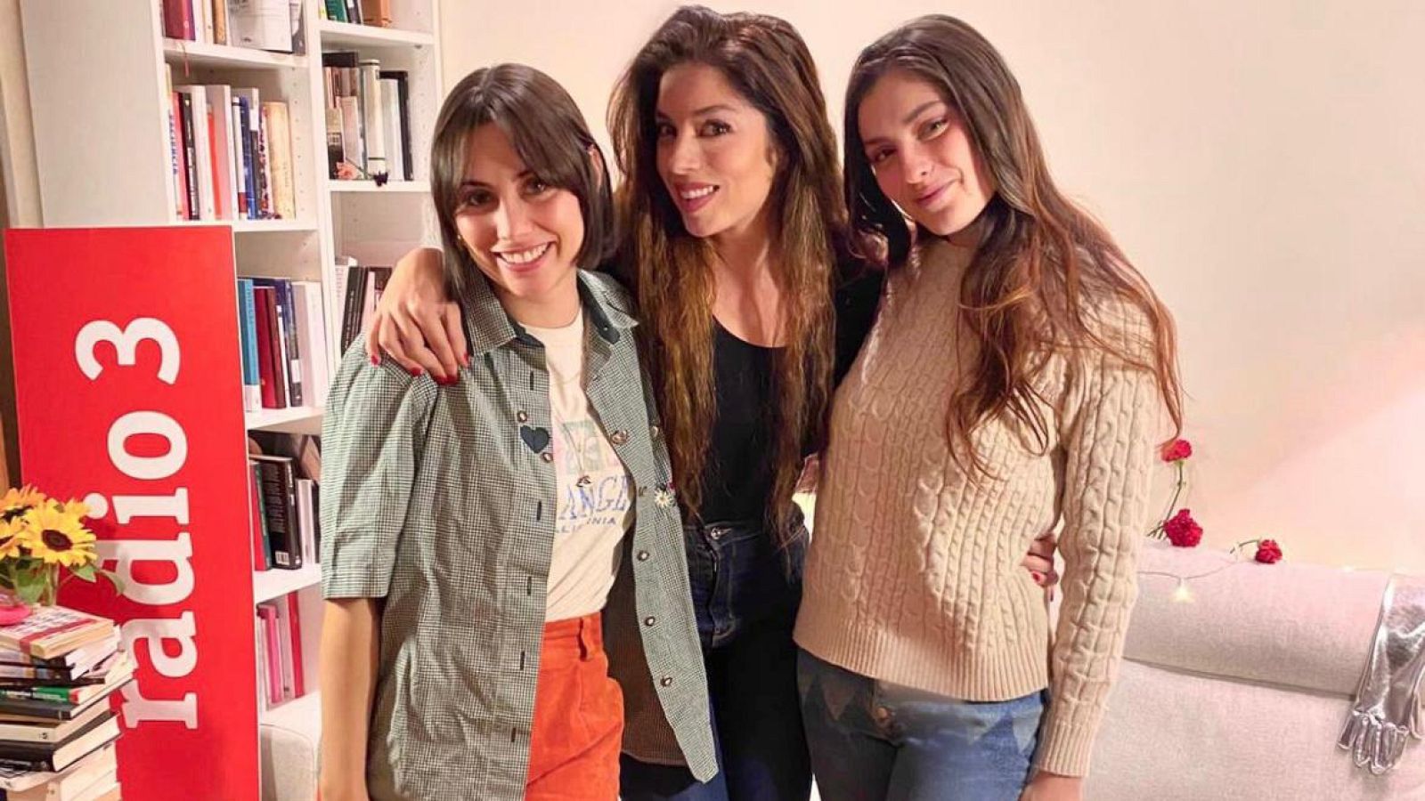 Cariño, sabes que soy de otro planeta - Pipiolas - 01/04/23 - escuchar ahora