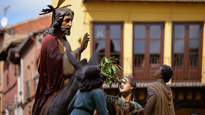 Sicut Luna Perfecta - Domingo de Ramos - 02/04/23 - escuchar ahora