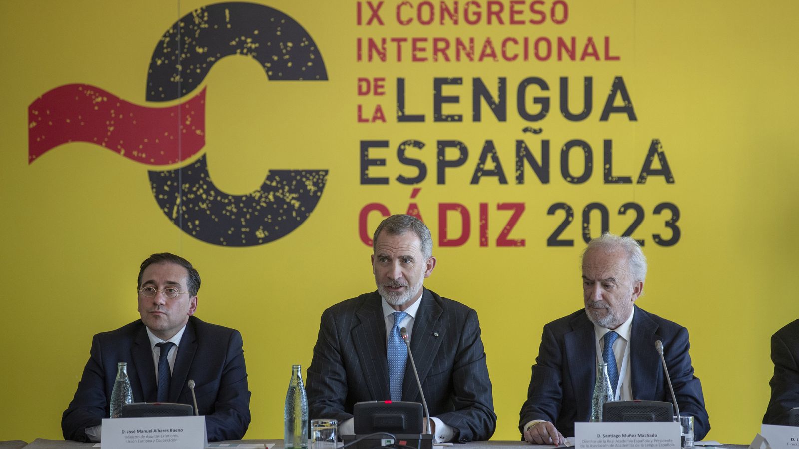 Un idioma sin fronteras - Obras de la RAE: Novedades - 08/04/23 - escuchar ahora