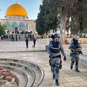 Cinco continentes - Cinco Continentes - Disturbios en la mezquita Al Aqsa de Jerusalén - Escuchar ahora