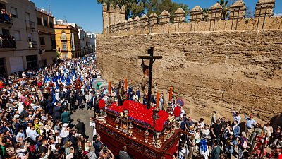 24 horas - Orgenes modernos de la Semana Santa sevillana: las cofradas y el poder - Escuchar ahora