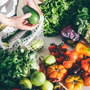 Vida sana con Julio Basulto - Vida Sana con Julio Basulto - ¿Es el pollo de corral amarillo igual de sano que el blanco? - Escuchar ahora