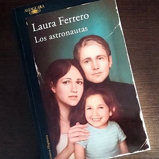 Alguien debería prohibir los domingos por la tarde