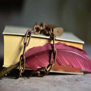 eXtrañas heterodoXias