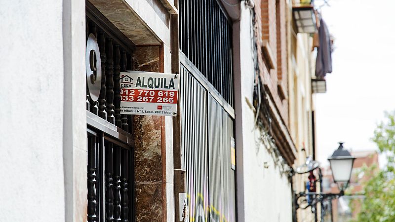 24 horas fin de semana - El Gobierno movilizará 50.000 viviendas de la Sareb para alquiler asequible: ¿Qué es la Sareb? - Escuchar ahora