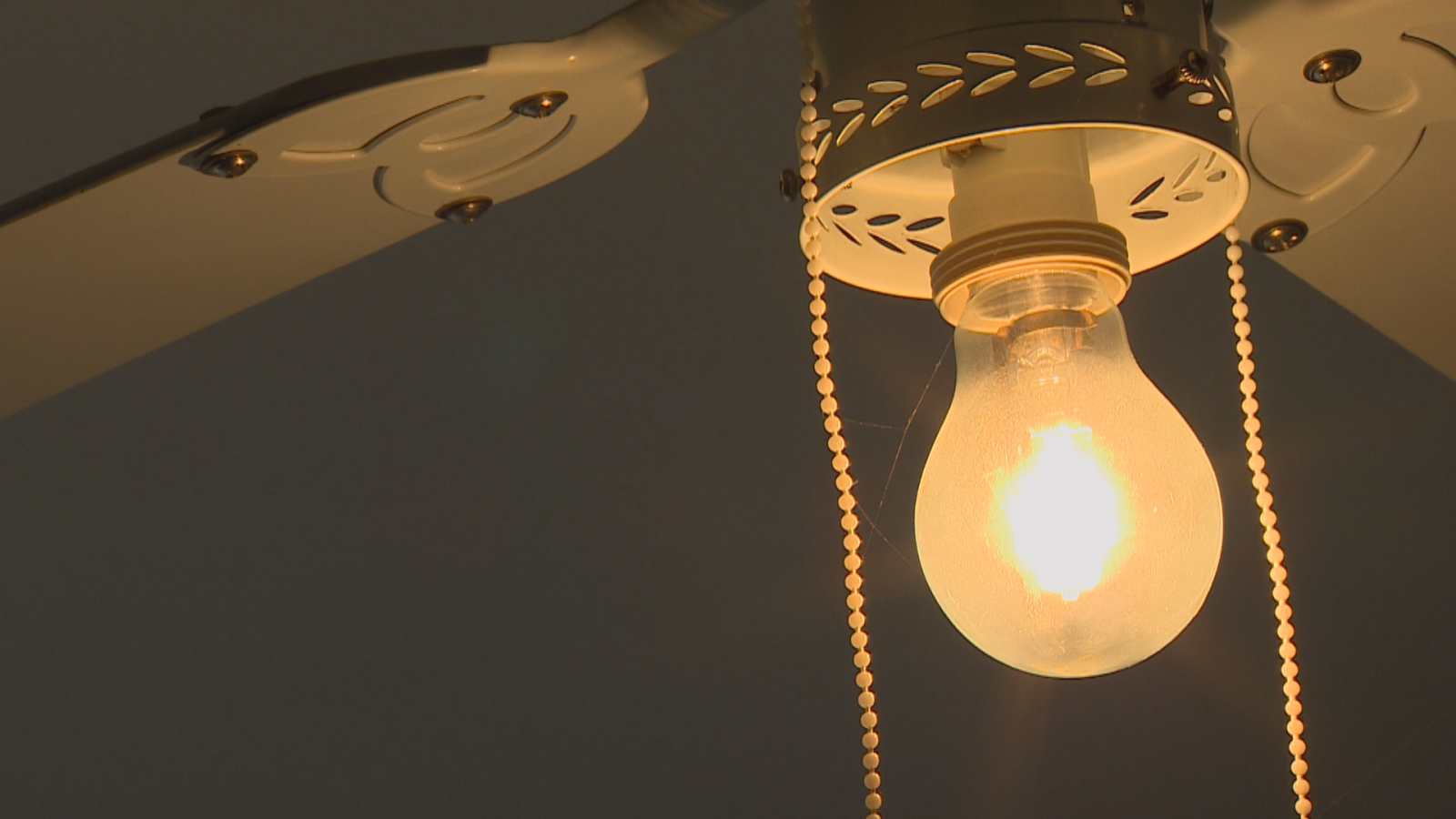 L'APE reclama el compromís polític per fer front a la pobresa energètica