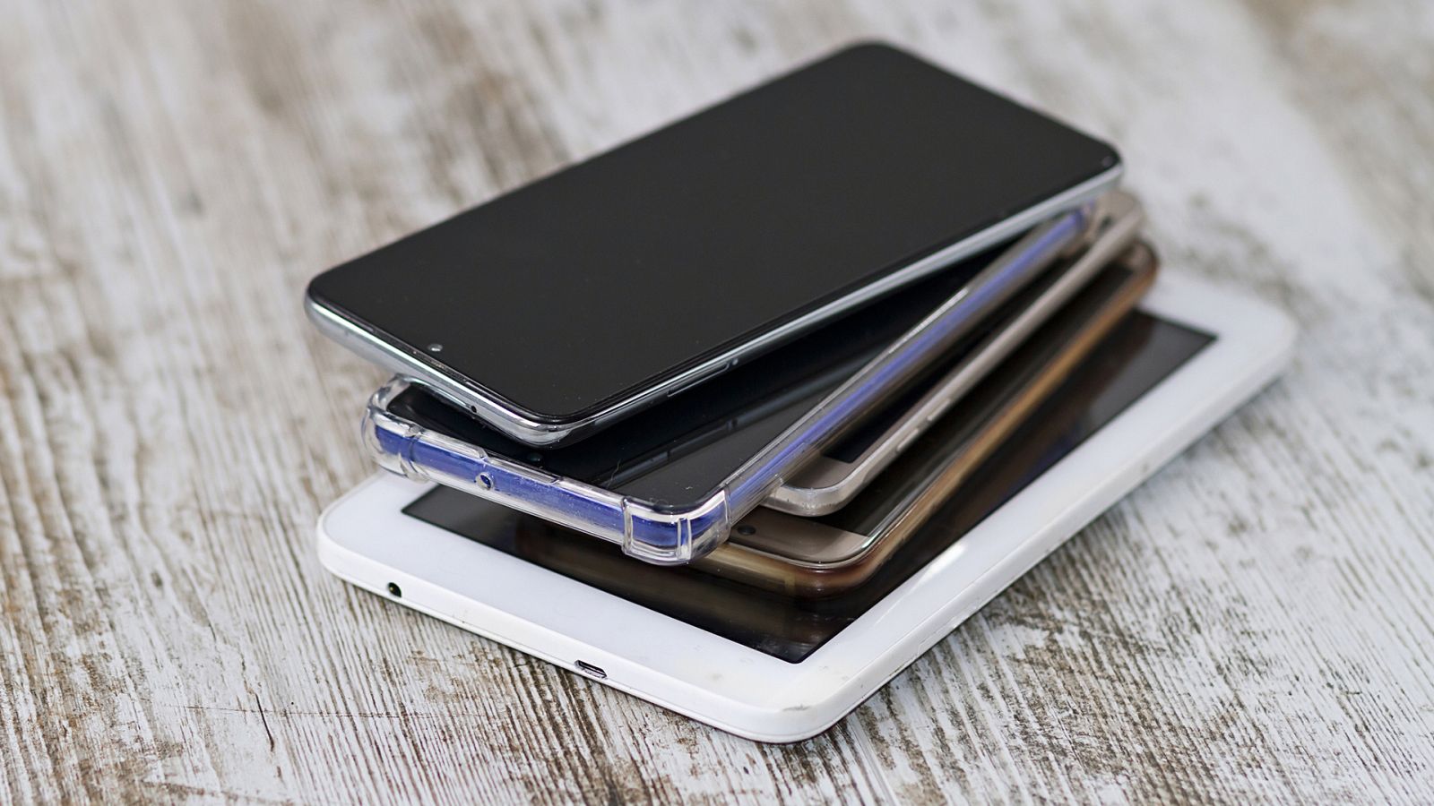 Mundo solidario - Uso de tecnología reacondicionada - 23/04/23 - escuchar ahora