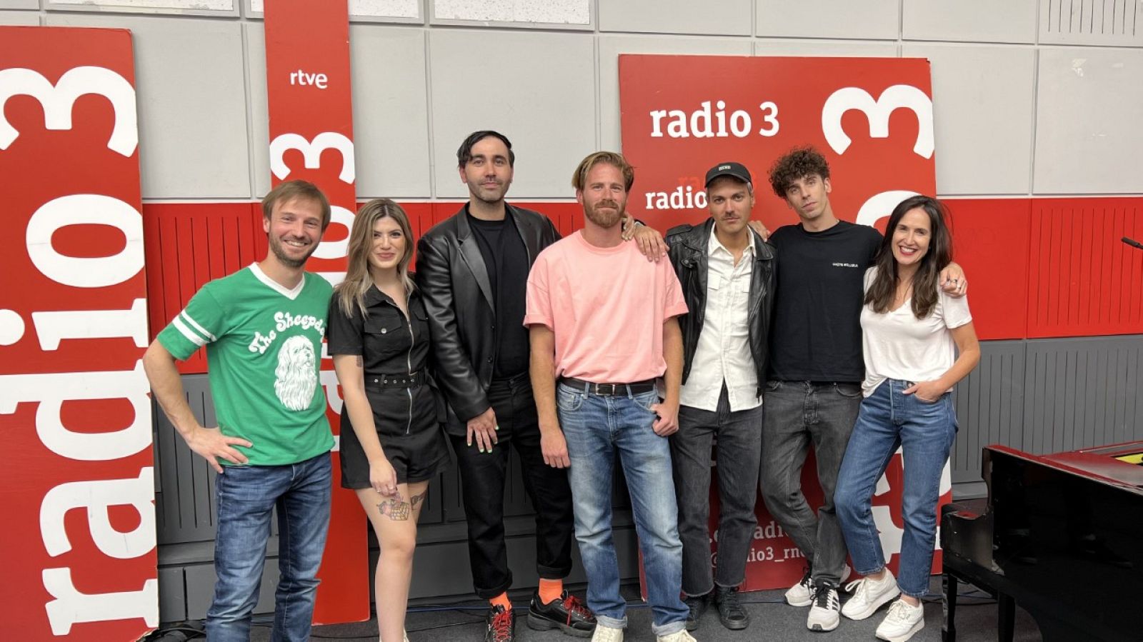 El típico programa - Paula Púa y Miss Caffeina - 29/04/23 - escuchar ahora