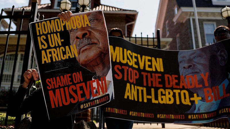 Reportajes 5 continentes - Homosexualidad perseguida en Uganda - Escuchar ahora