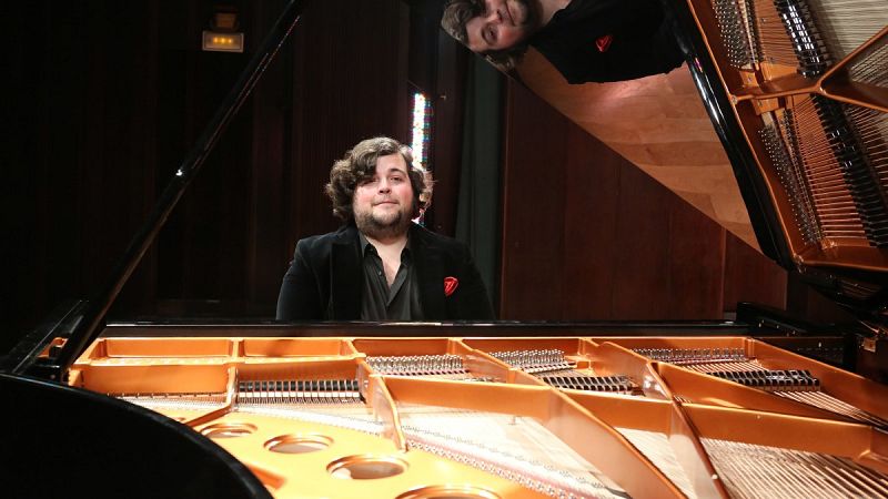 Ambrosio Valero - escuchar ahora