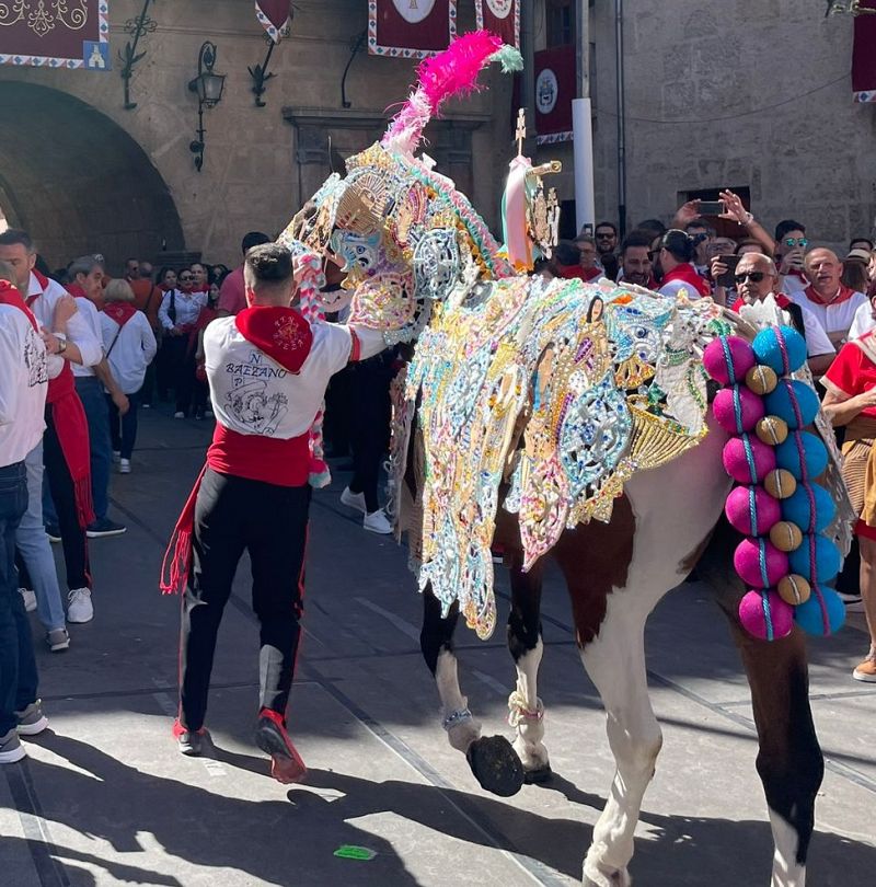 Fiesta de los Caballos del Vino, Caravaca de la Cruz - 02/05/2023 Escuchar ahora