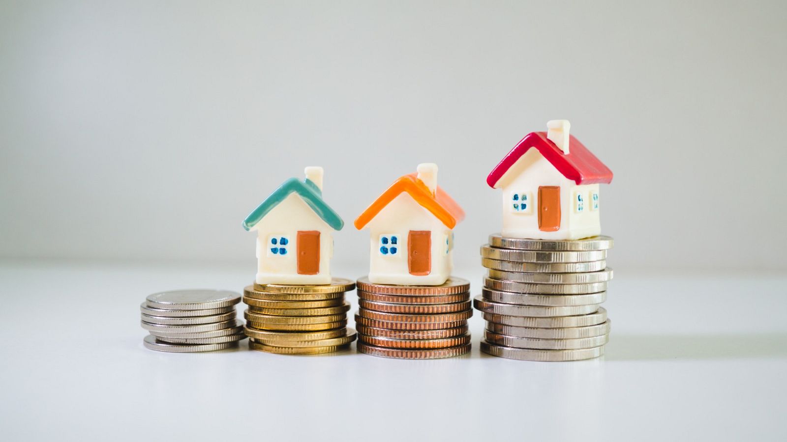 Mundo inmobiliario - La nueva ley de vivienda, cuestionada por el sector inmobiliario - 09/05/23 - Escuchar ahora