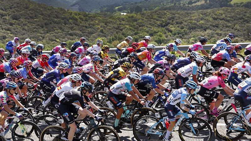Éxito deportivo de La Vuelta Femenina - Escuchar ahora