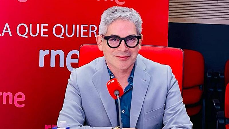 24 horas - Boris Izaguirre se lanza a la zarzuela con 'Trato de favor' - Escuchar ahora