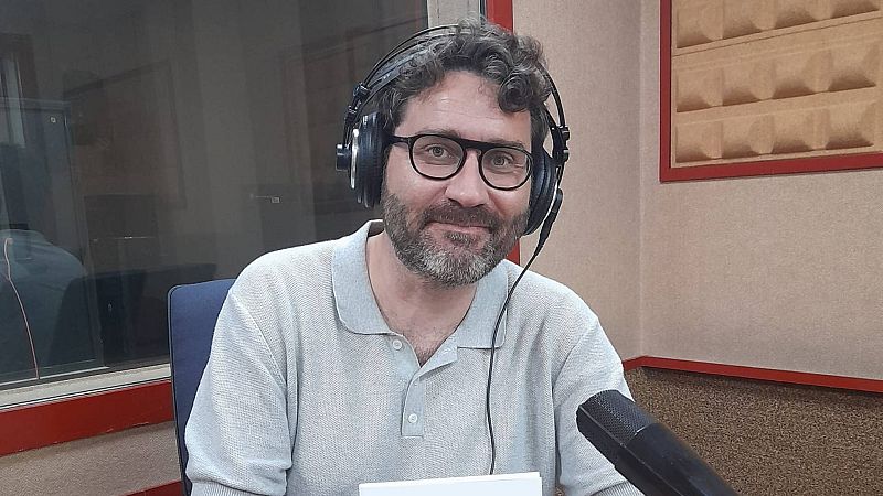 24 horas - Francesc Nogales, autor de 'Educar en clase... y en casa': "Estamos en una pequeña y silenciosa revolución educativa" - Escuchar ahora