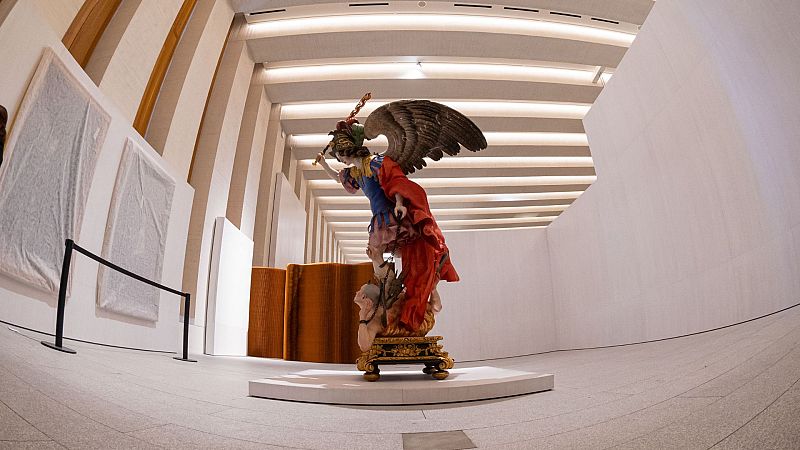 El ojo crítico - Colecciones Reales, Pedro Almodóvar, Cannes y el narcisismo - Escuchar ahora