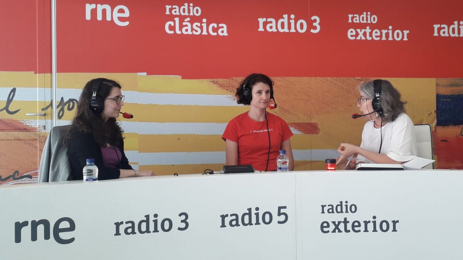 Un idioma sin fronteras - En la Feria del Libro - 03/06/23 - escuchar ahora