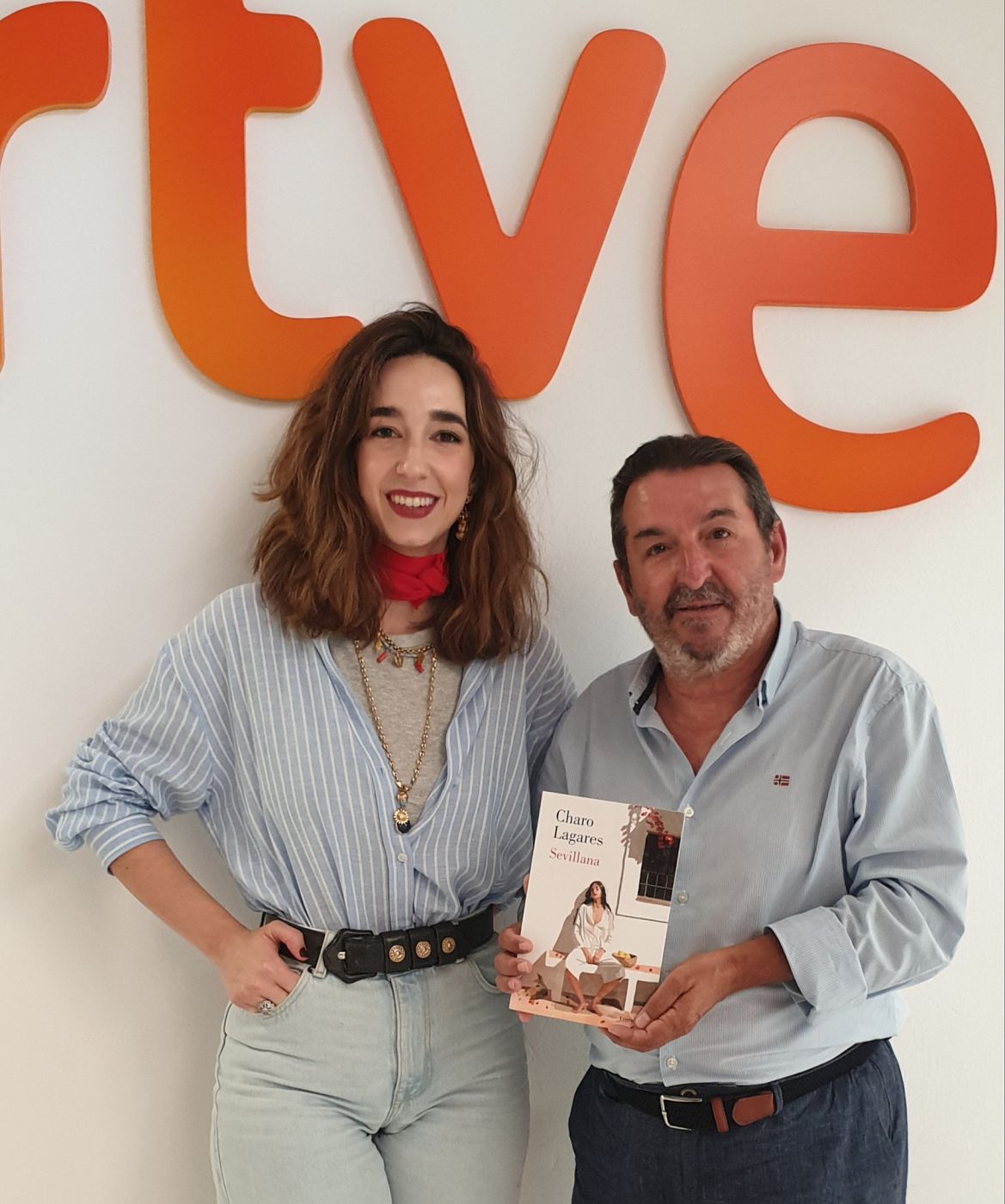 Charo Lagares, Sevillana