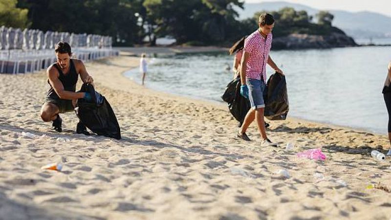 'Basuraleza' en la Ciutat de les Arts i les Ciències 8/6/2023 - escuchar ahora