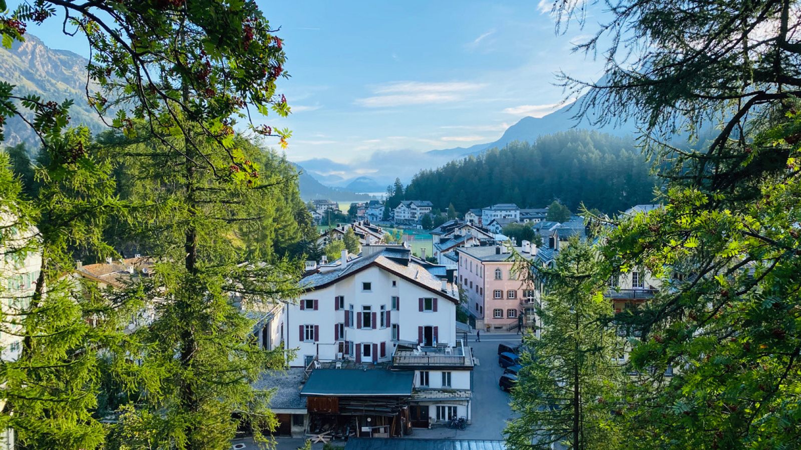 La hora azul - Viaje a Sils Maria (Suiza) con Pachelbel - 09/06/23 - escuchar ahora